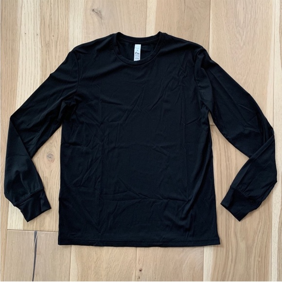 ZYIA Black Primo Long Sleeve T
C$30 - Picture 3 of 6